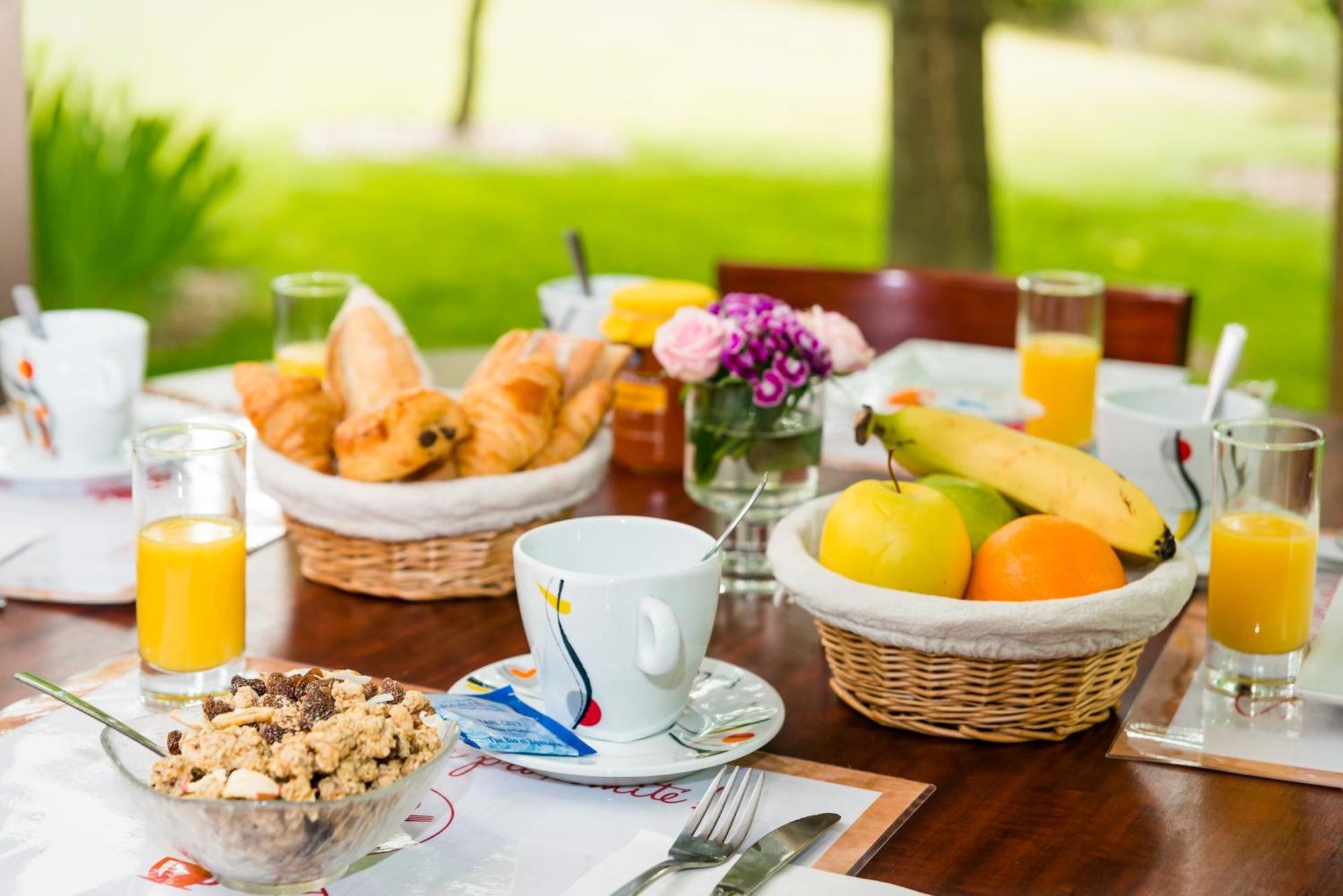 Brit Hotel Rennes Cesson 외부 사진